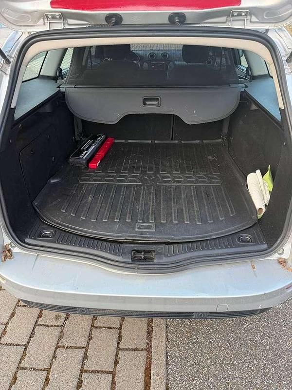 Gebraucht Ford Mondeo Trend 116 PS (85 kW) 2012 Kombi