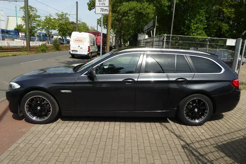 Gebraucht BMW 525 204 PS (150 kW) 2010 Grau Kombi