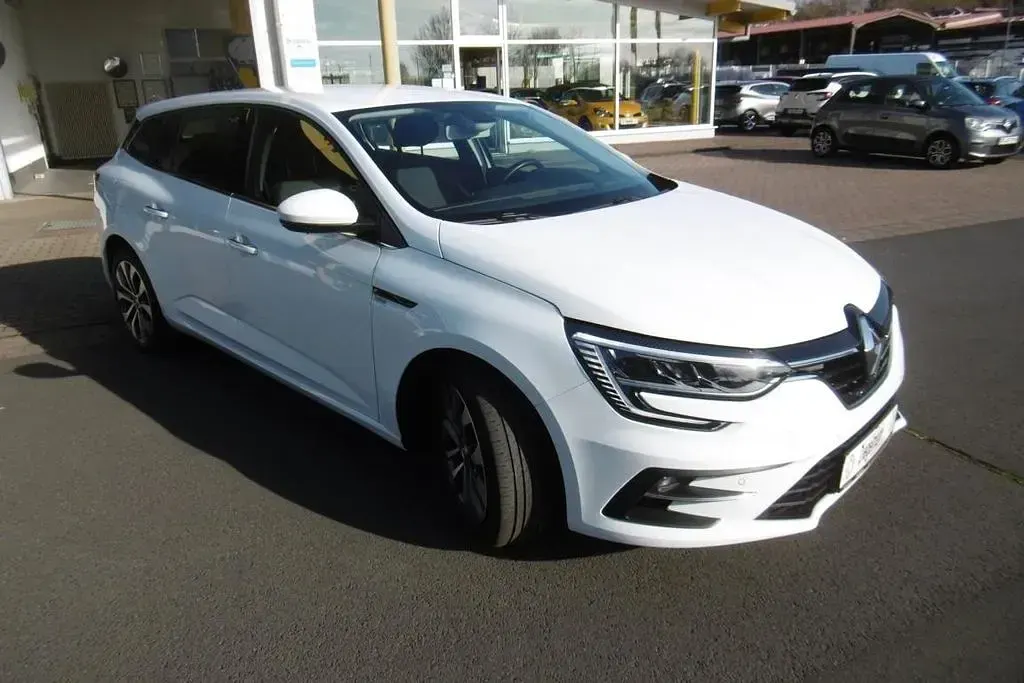 Gebraucht Renault Mégane II Equilibre 116 PS (85 kW) 2023 Weiß Limousine