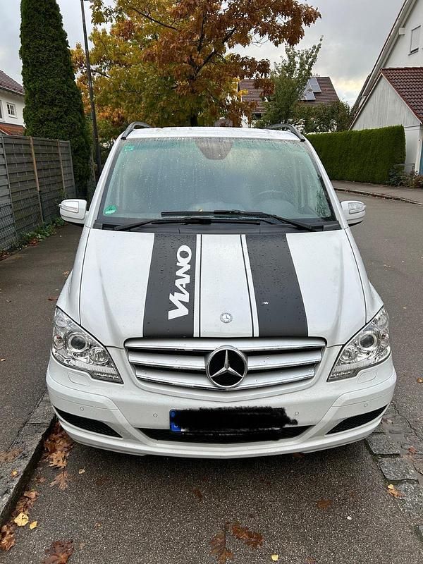 Weiß Gebraucht 2013 Mercedes Viano Van / Kleinbus | 19.990 € (Fairer Preis) - Bild 1/4