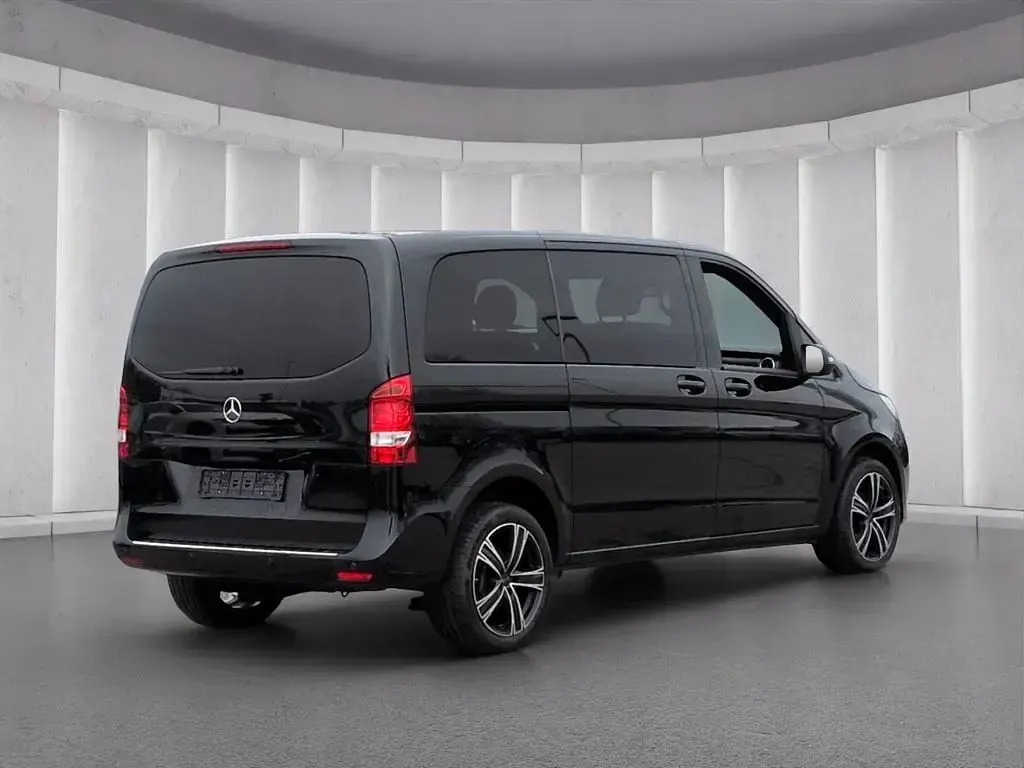 Gebraucht Mercedes V200 136 PS (100 kW) 2018 Schwarz Van / Kleinbus