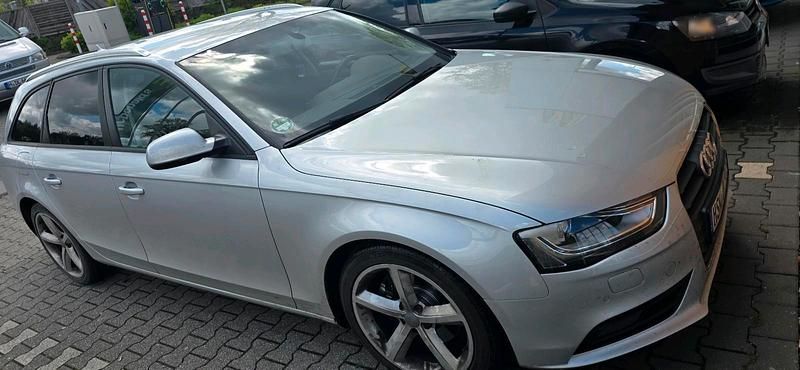 Gebraucht Audi A4 150 PS (110 kW) 2014 Silber Kombi
