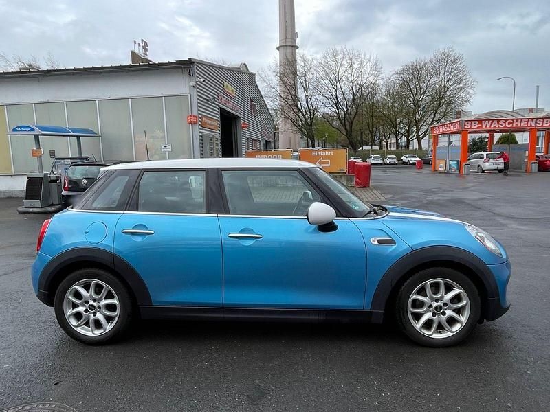 Gebraucht Mini Cooper 136 PS (100 kW) 2016 Blau Kleinwagen