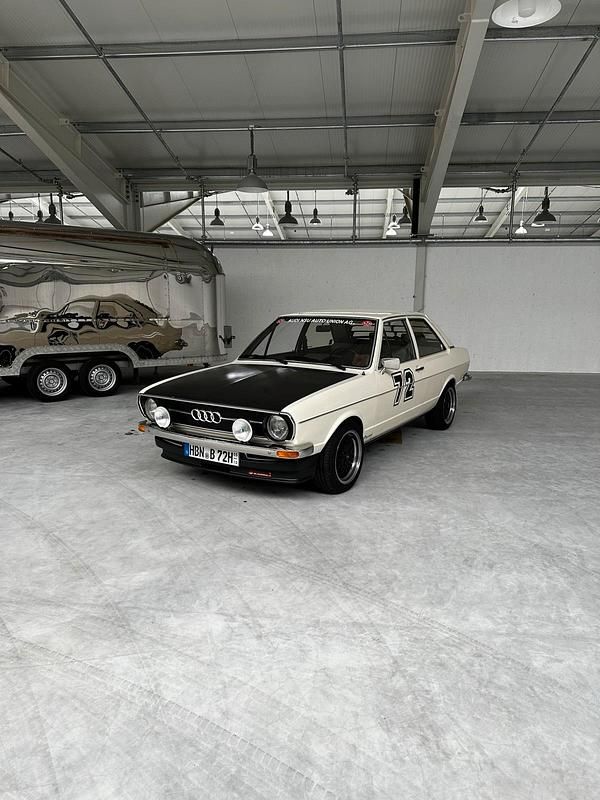 Weiß Gebraucht 1972 Audi 80 Limousine | 7.750 € - Bild 1/4