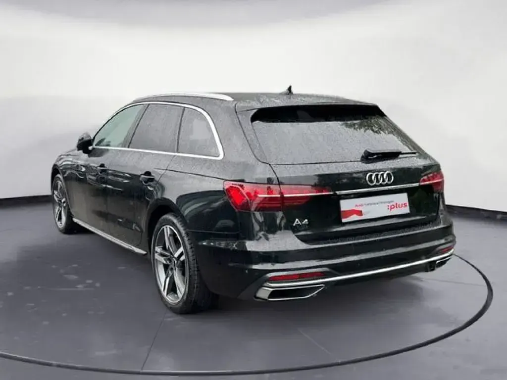 Gebraucht Audi A4 Advanced 163 PS (119 kW) 2023 Schwarz Kombi