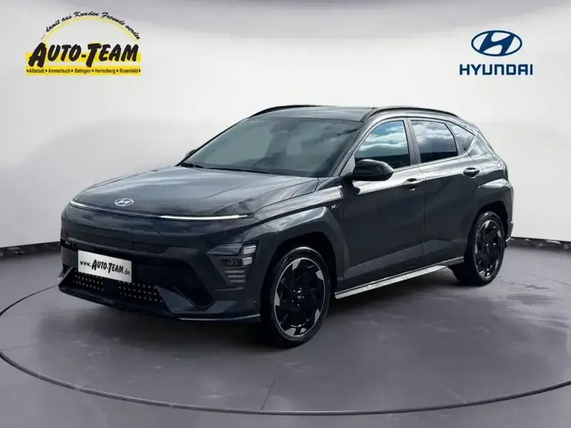 Grau Neu 2025 Hyundai Kona N Line SUV | 44.500 € (Teuer) - Bild 1/4