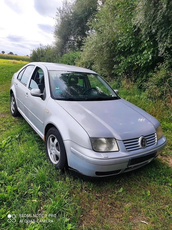 Gebraucht 1999 VW Bora Limousine | 450 € (Superpreis) - Bild 1/4