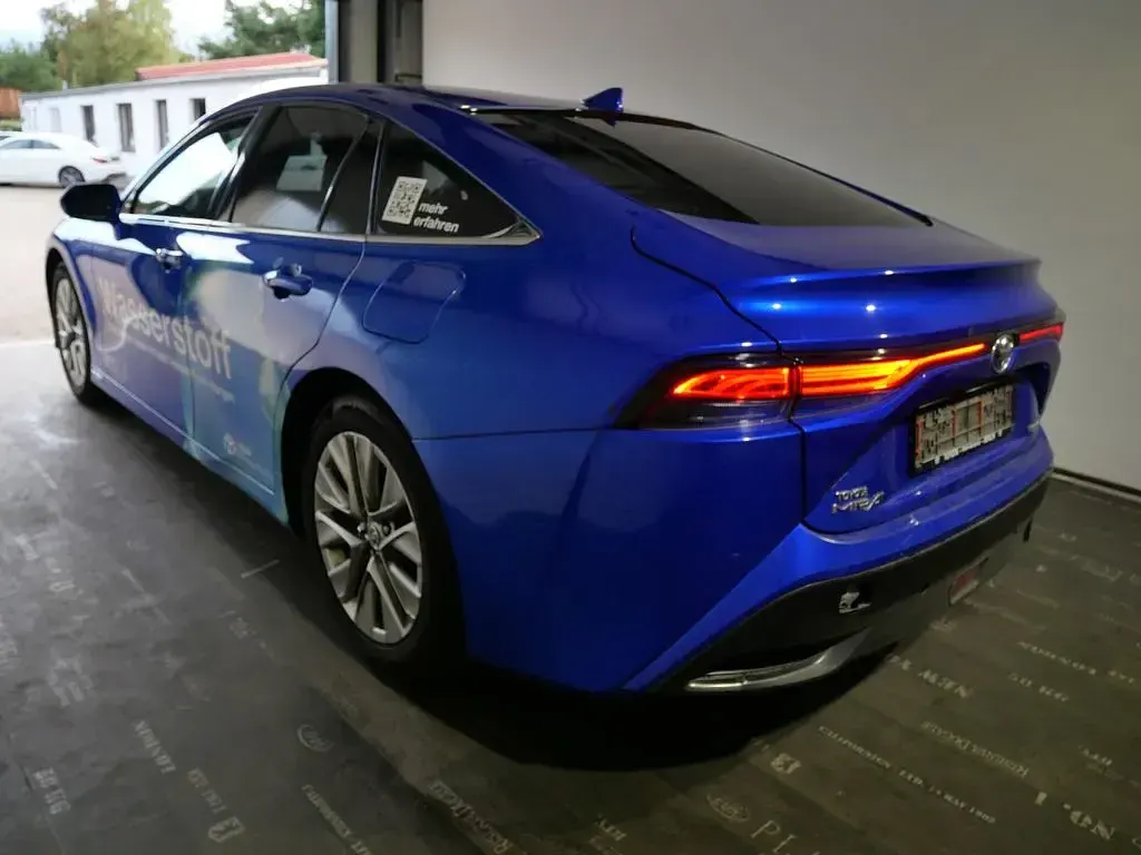 Gebraucht Toyota Mirai Executive 182 PS (133 kW) 2021 Blau Limousine