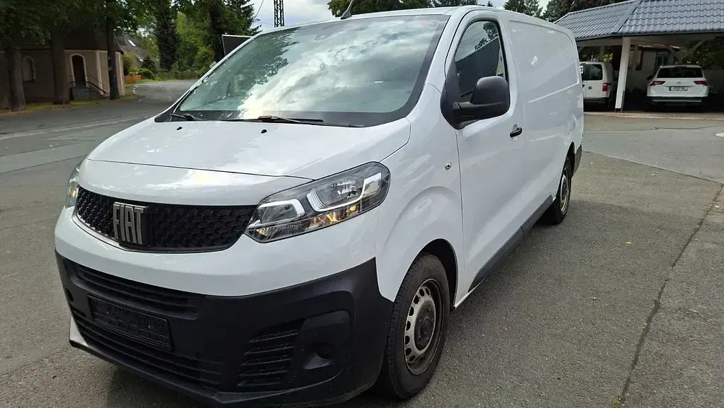 Gebraucht Fiat Scudo 102 PS (75 kW) 2023 Weiß Van