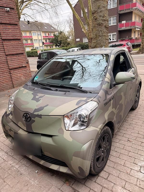 Gebraucht Toyota iQ 68 PS (50 kW) 2013 Andere farben Kleinwagen