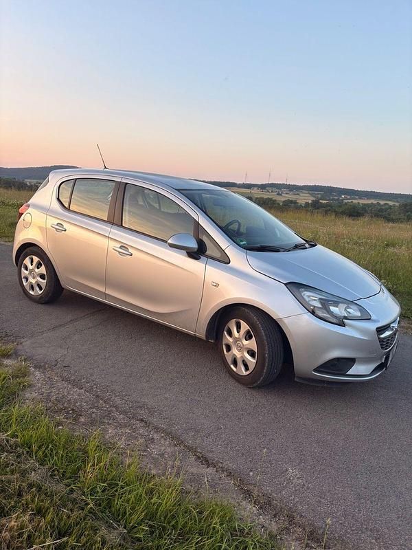 Używany Opel Corsa Edition 75 KM (55 kW) 2016 Srebrny Hatchback