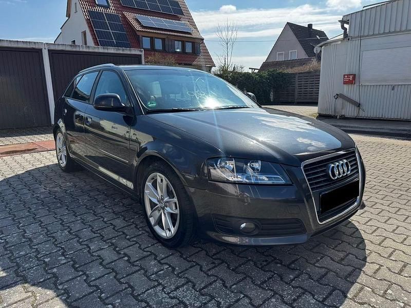 Gebraucht Audi A3 Ambiente 140 PS (102 kW) 2009 Grau Kleinwagen