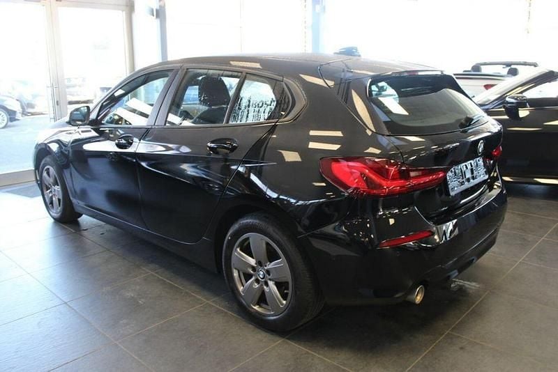 Gebraucht BMW 118 Advantage 140 PS (102 kW) 2020 Schwarz Kleinwagen