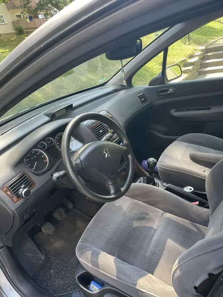 Gebraucht Peugeot 307 109 PS (80 kW) 2003 Limousine