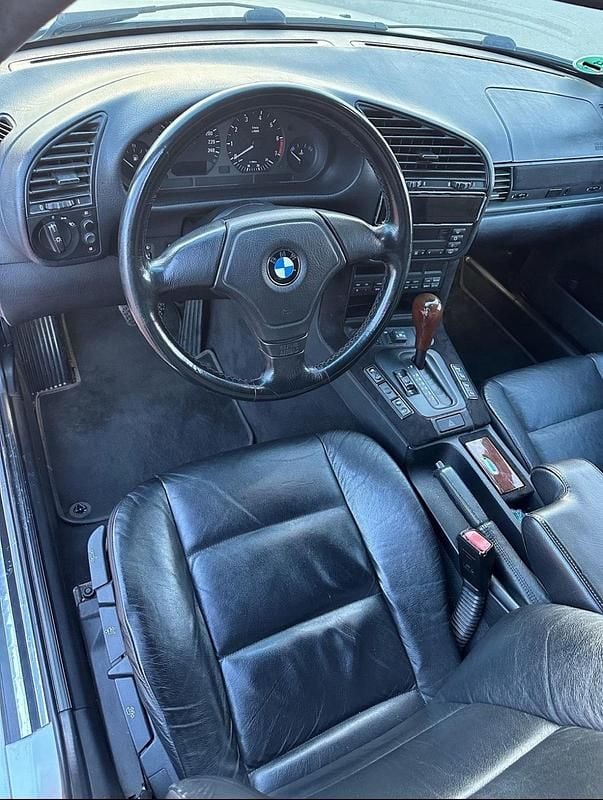 Second-hand BMW 323 170 CP (125 kW) 1997 Gri Berlinǎ