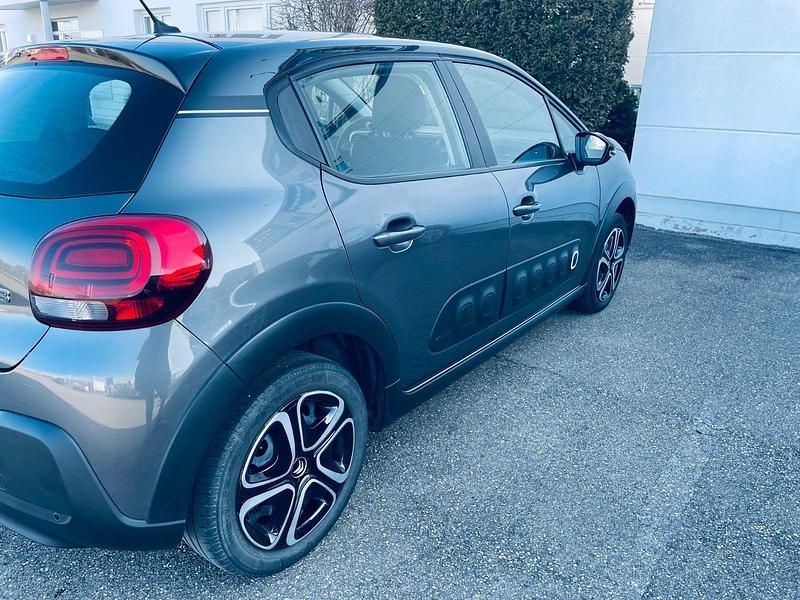 Gebraucht Citroën C3 82 PS (60 kW) 2018 Grau Kleinwagen