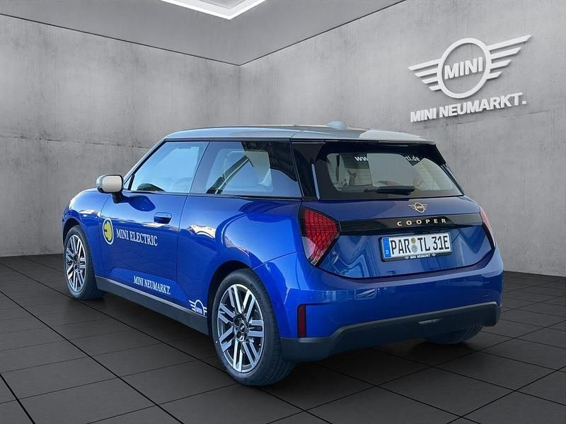 Gebraucht Mini Cooper Classic 135 kW (184 PS) 2024 Blau Kleinwagen