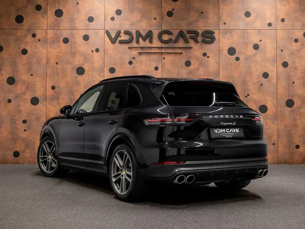 Gebraucht Porsche Cayenne S 441 PS (324 kW) 2018 Schwarz SUV