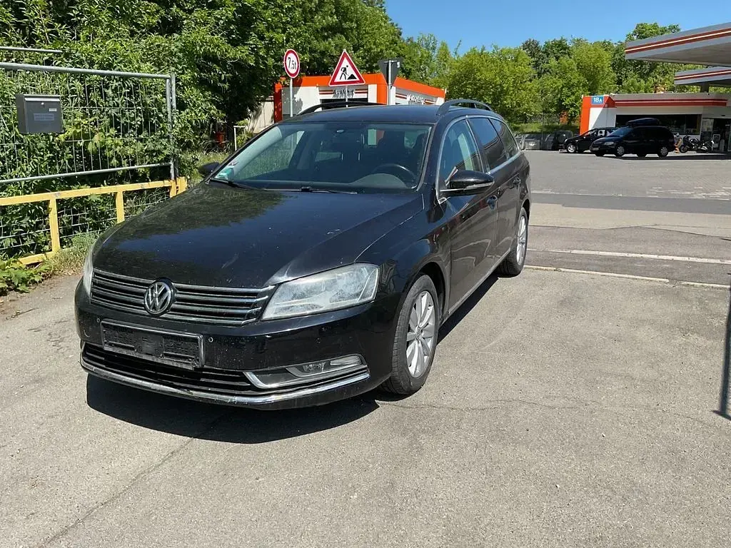 Gebraucht VW Passat 105 PS (77 kW) 2013 Schwarz Kombi