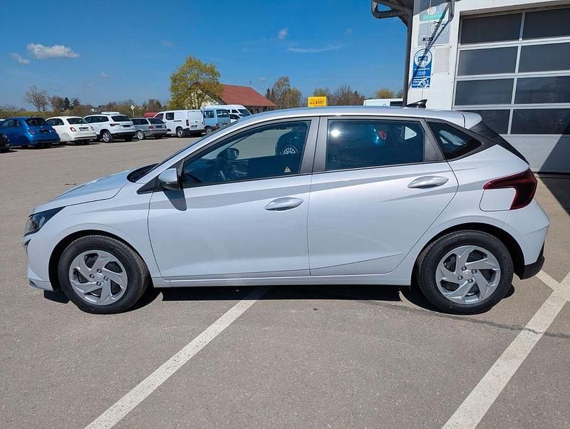 Brugt Hyundai i20 Select 79 HK (58 kW) 2024 Grå Hatchback