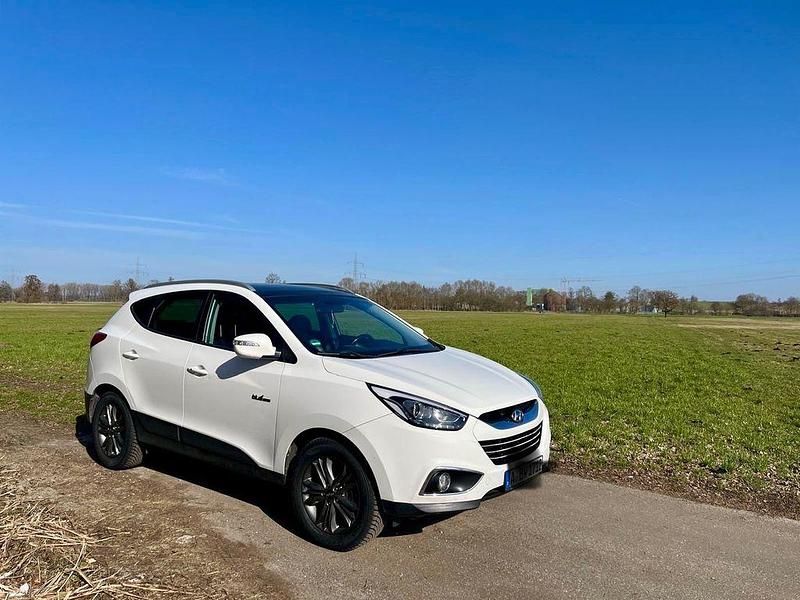 Gebraucht Hyundai ix35 Trend 116 PS (85 kW) 2015 Weiß SUV