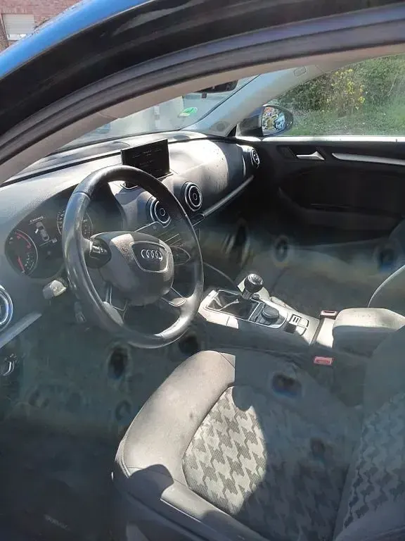Używany Audi A3 Design 110 KM (80 kW) 2016 Czarny Sedan/Limuzyna