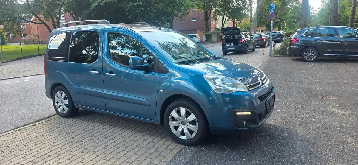 Gebraucht Citroën Berlingo 120 PS (88 kW) 2018 Blau Van / Kleinbus