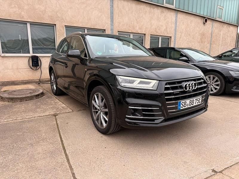 Schwarz Gebraucht 2020 Audi Q5 SUV | 29.900 € (Etwas zu teuer) - Bild 1/4