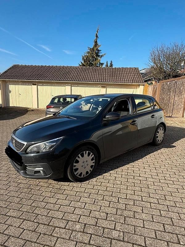 Gebraucht Peugeot 308 110 PS (80 kW) 2020 Schwarz Limousine