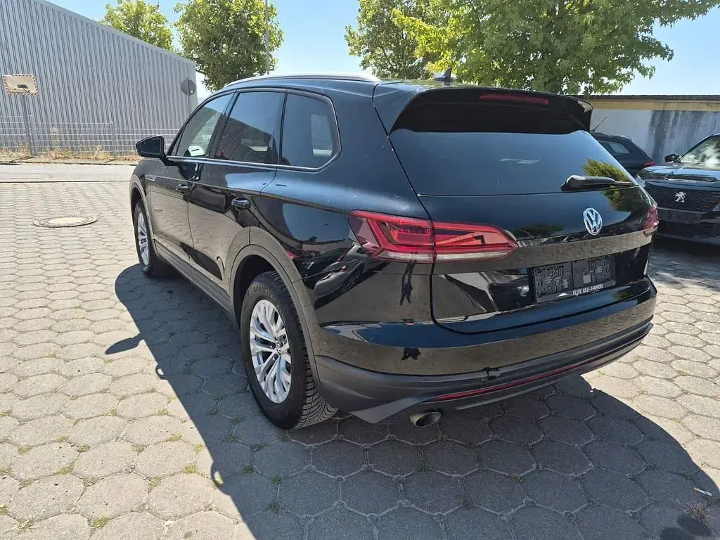 Gebraucht VW Touareg 231 PS (169 kW) 2018 Schwarz SUV