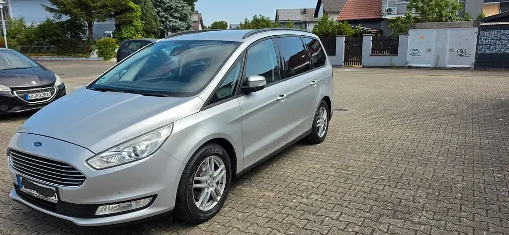 Gebraucht Ford Galaxy Business Edition 179 PS (131 kW) 2017 Silber Van / Kleinbus