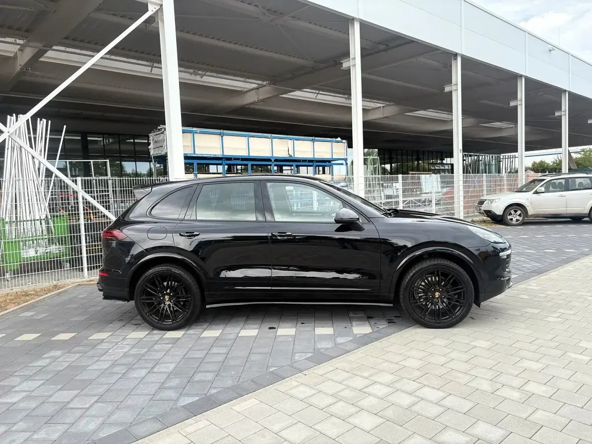 Gebraucht Porsche Cayenne 262 PS (192 kW) 2015 Schwarz SUV