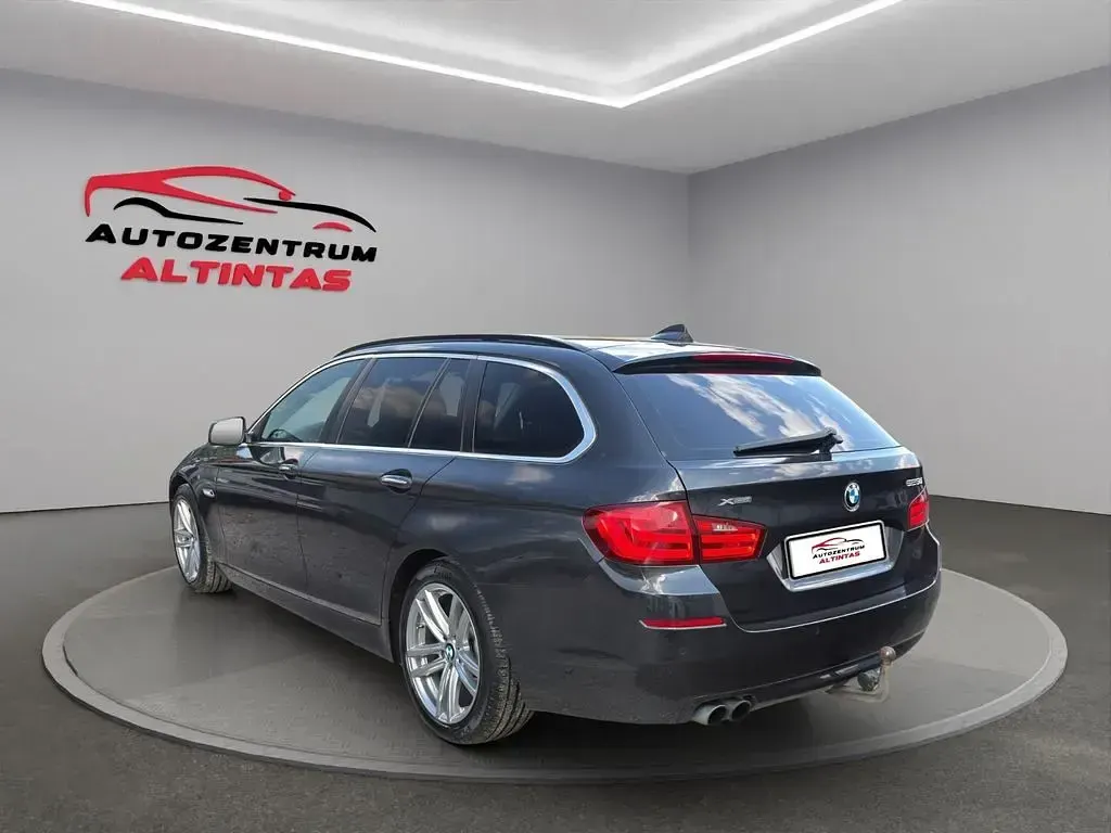 Gebraucht BMW 525 Performance 218 PS (160 kW) 2013 Sophistograu ii brillanteffekt Kombi
