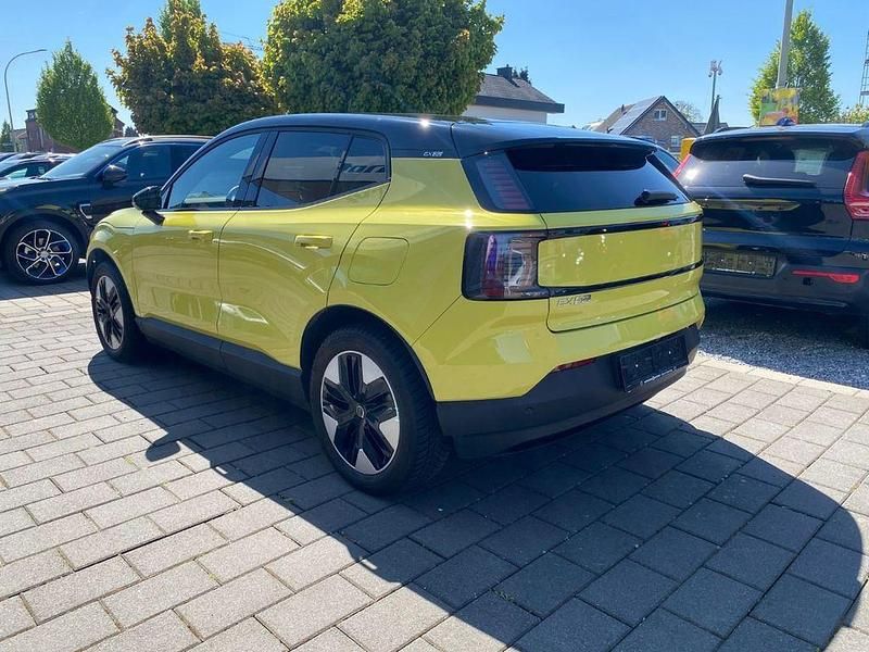 Gebraucht Volvo EX30 Plus 200 kW (272 PS) 2025 Gelb SUV