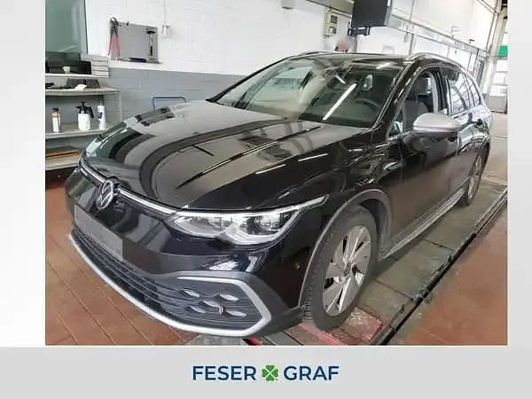 Deep black perleffekt Gebraucht 2022 VW Golf VIII Kombi | 19.790 € (Superpreis) - Bild 1/4