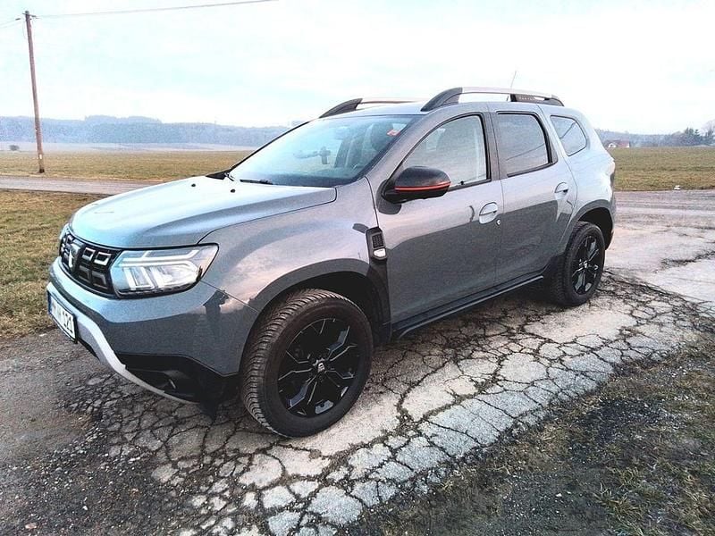 Grau Gebraucht 2022 Dacia Duster Extreme SUV | 16.150 € (Fairer Preis) - Bild 1/4