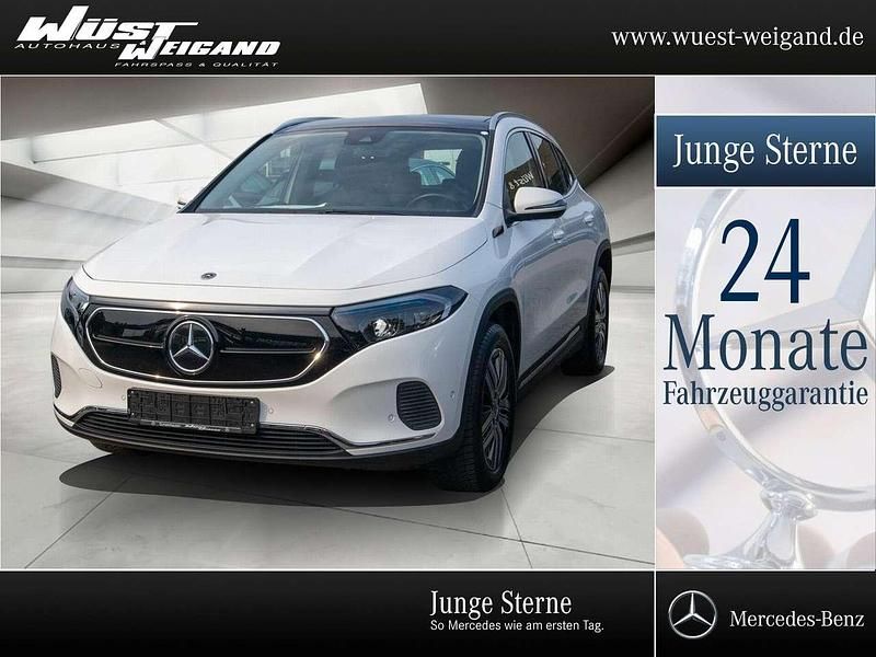 Weiß Gebraucht 2022 Mercedes EQA250 Progressive SUV | 32.450 € (Etwas zu teuer) - Bild 1/4