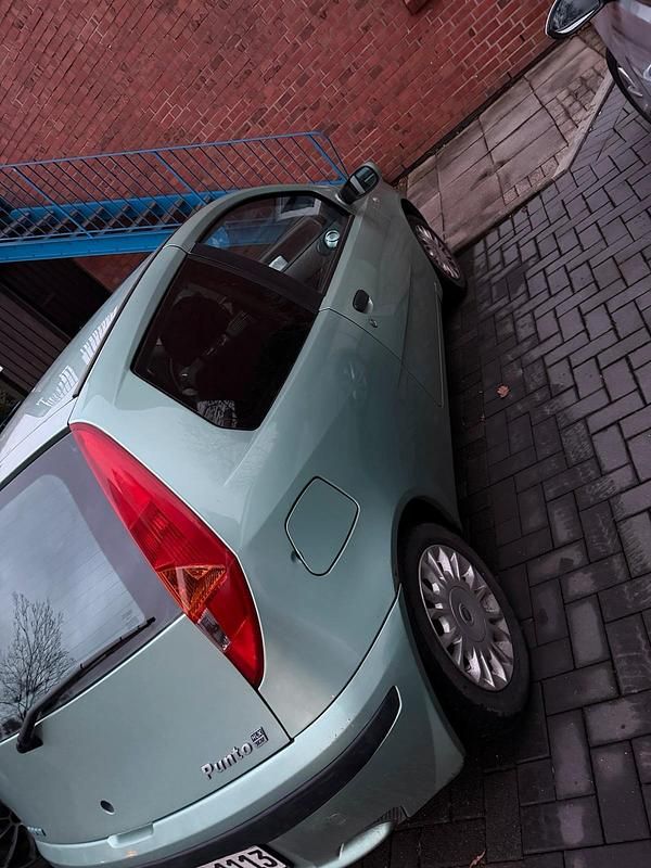 Gebraucht Fiat Punto 80 PS (58 kW) 2000 Grün Kleinwagen