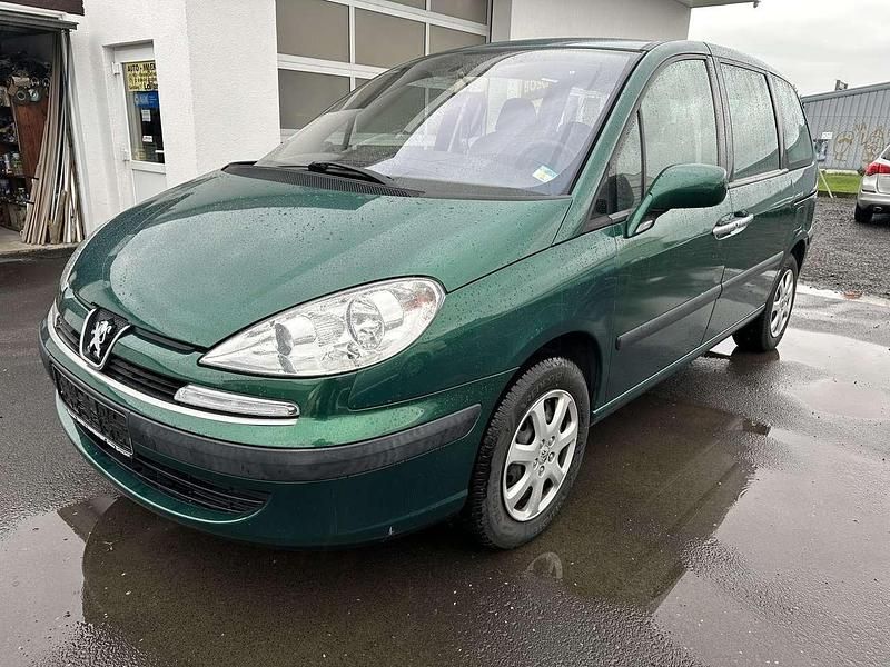 Vert intensive Gebraucht 2004 Peugeot 807 Tendance Van / Kleinbus | 4.900 € (Teuer) - Bild 1/4