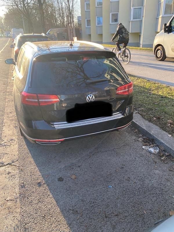 Gebraucht VW Passat 150 PS (110 kW) 2018 Schwarz Limousine