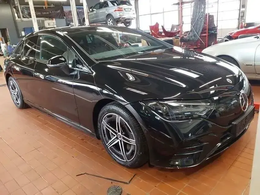Gebraucht Mercedes EQE350 Premium 214 kW (292 PS) 2022 Schwarz Limousine