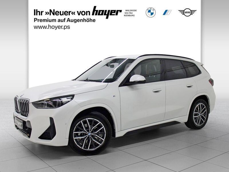 Mineralweiß Gebraucht 2023 BMW X1 M Sport SUV | 44.990 € (Fairer Preis) - Bild 1/4