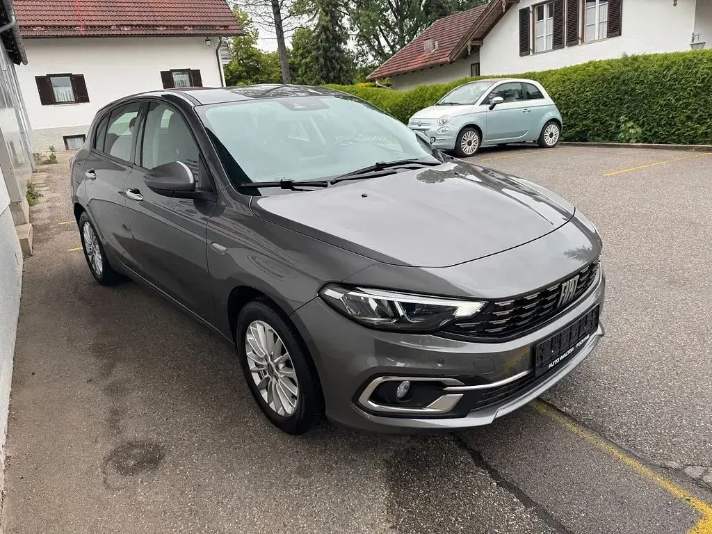Gebraucht Fiat Tipo Life 101 PS (74 kW) 2021 Grau Limousine