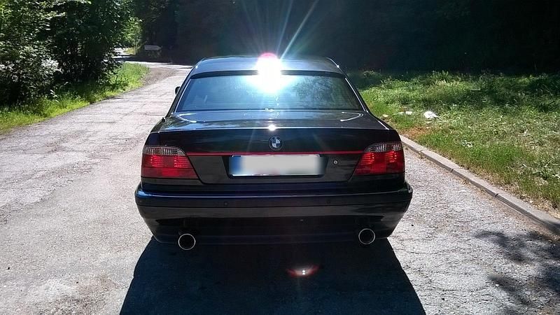Gebraucht BMW 740 286 PS (210 kW) 1994 Schwarz Limousine