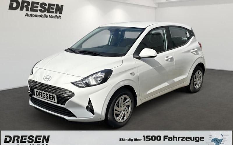 Weiss Neu 2025 Hyundai i10 Select Kleinwagen | 16.690 € (Fairer Preis) - Bild 1/4