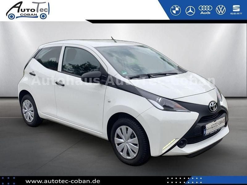 Weiß Gebraucht 2015 Toyota Aygo Kleinwagen | 7.890 € (Fairer Preis) - Bild 1/4