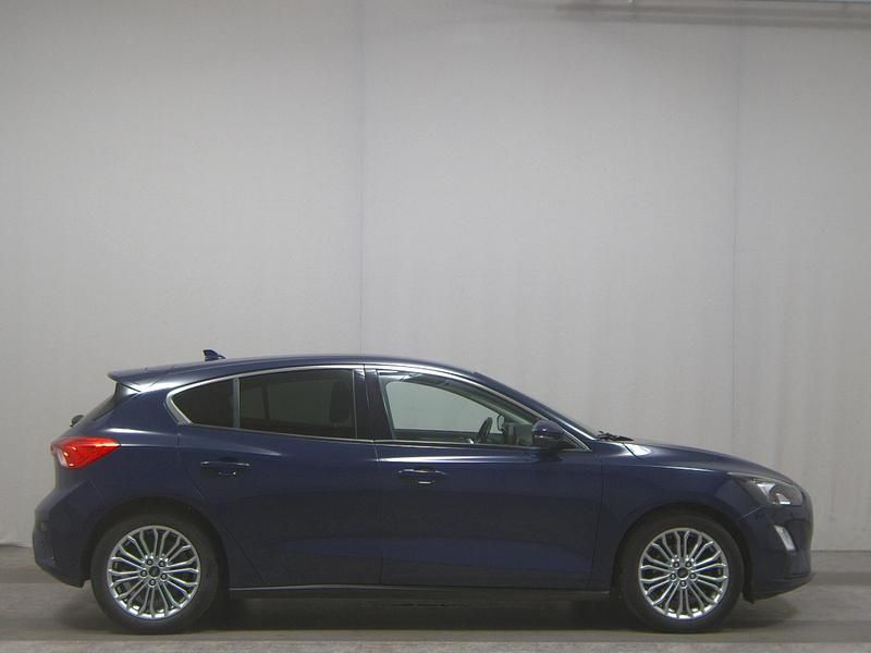 Gebraucht Ford Focus Titanium 125 PS (91 kW) 2019 Blau Limousine
