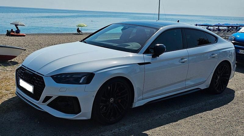 Weiß Gebraucht 2023 Audi RS5 Ambiente Limousine | 65.900 € (Guter Preis) - Bild 1/4