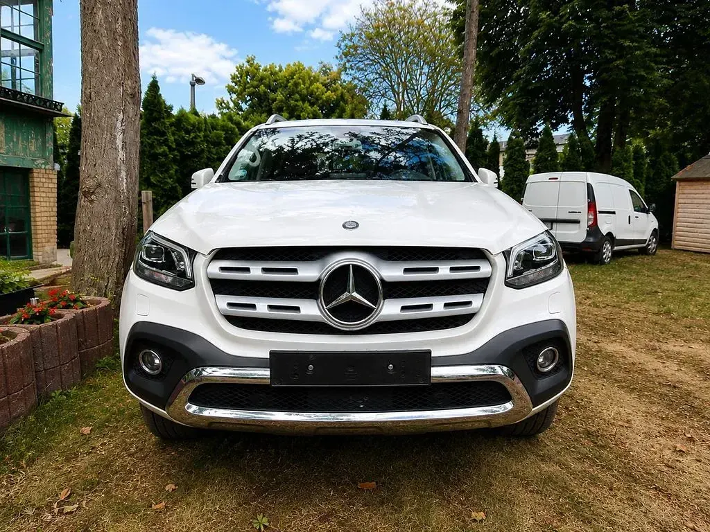 Gebraucht Mercedes X250 190 PS (139 kW) 2018 Weiß Pickup