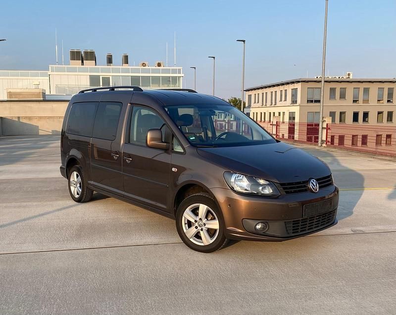 Braun Gebraucht 2013 VW Caddy Maxi Van / Kleinbus | 10.550 € (Fairer Preis) - Bild 1/4